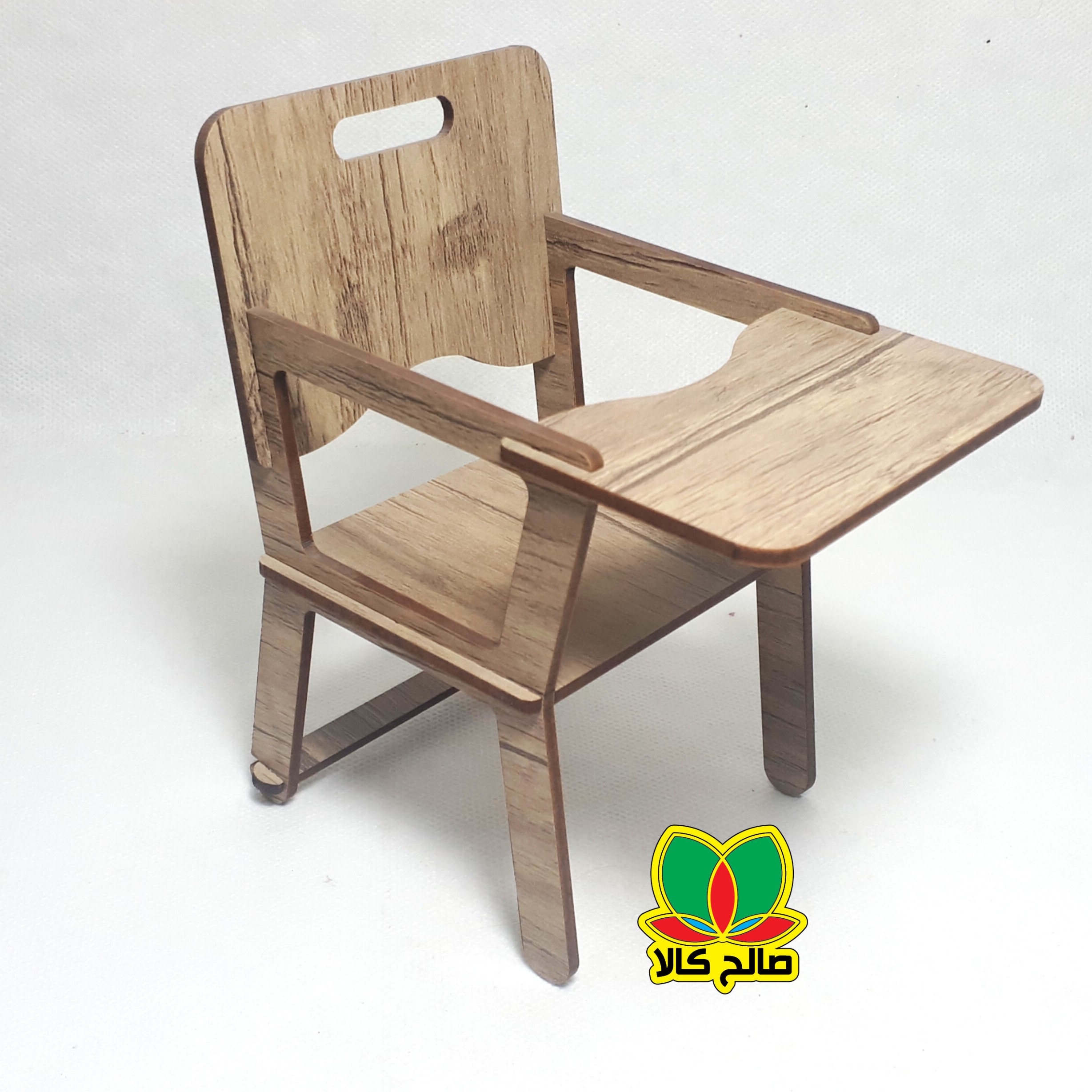 ماکت صندلی غذا خوری کودک