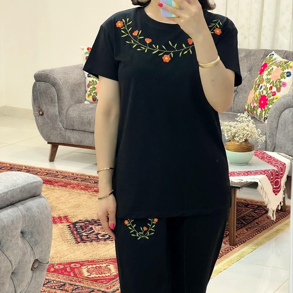 تیشرت و شلوار