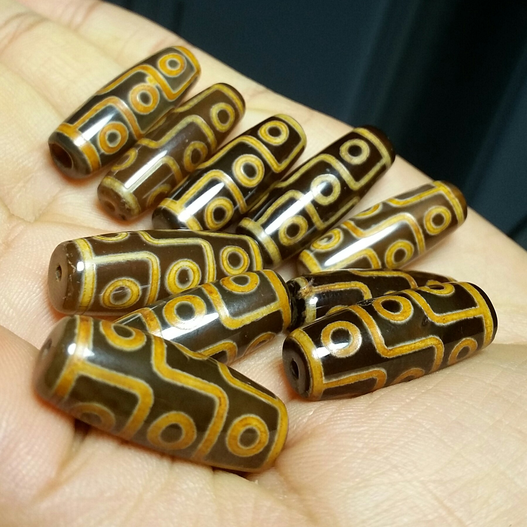 لول گبری قهوه ای بسیار خوش طرح و رنگ دو طرف سوراخ دار  صد در صد طبیعی و با کیفیت قیمت برای یک عدد درج شده