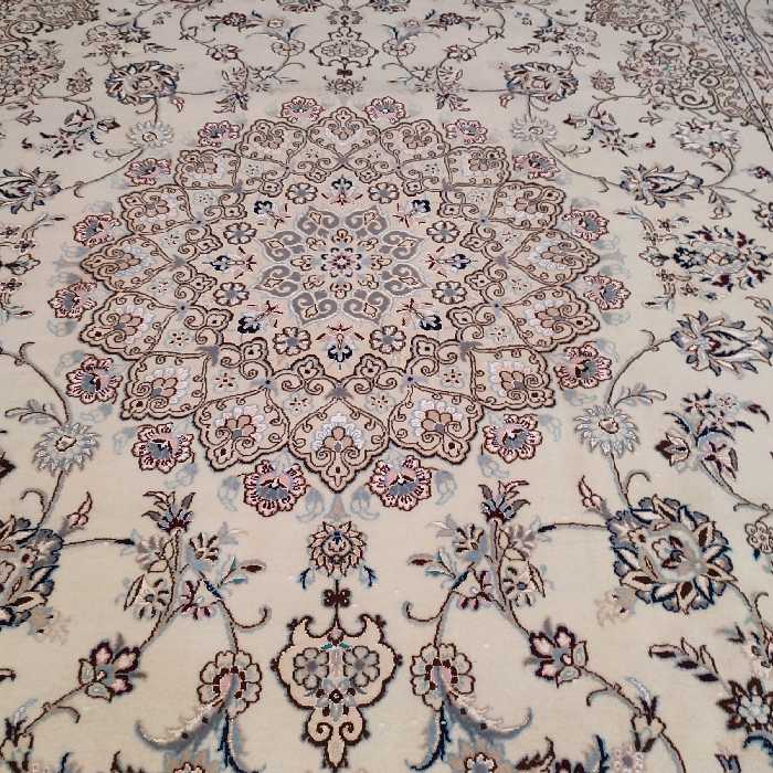 فرش دستباف 9 متری مدل نایین D یک جفت