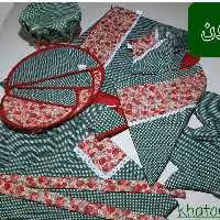 سرویس پارچه ای اشپزخانه  خاتون( نمگیر،دمکنی،دستگیره،کیسه سبزی ،دستکش،دستگیره چدنی، پیش بند،کلاه) (13تکه)