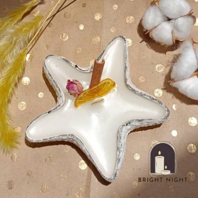 شمع مدل ستاره با تزئینات طبیعی