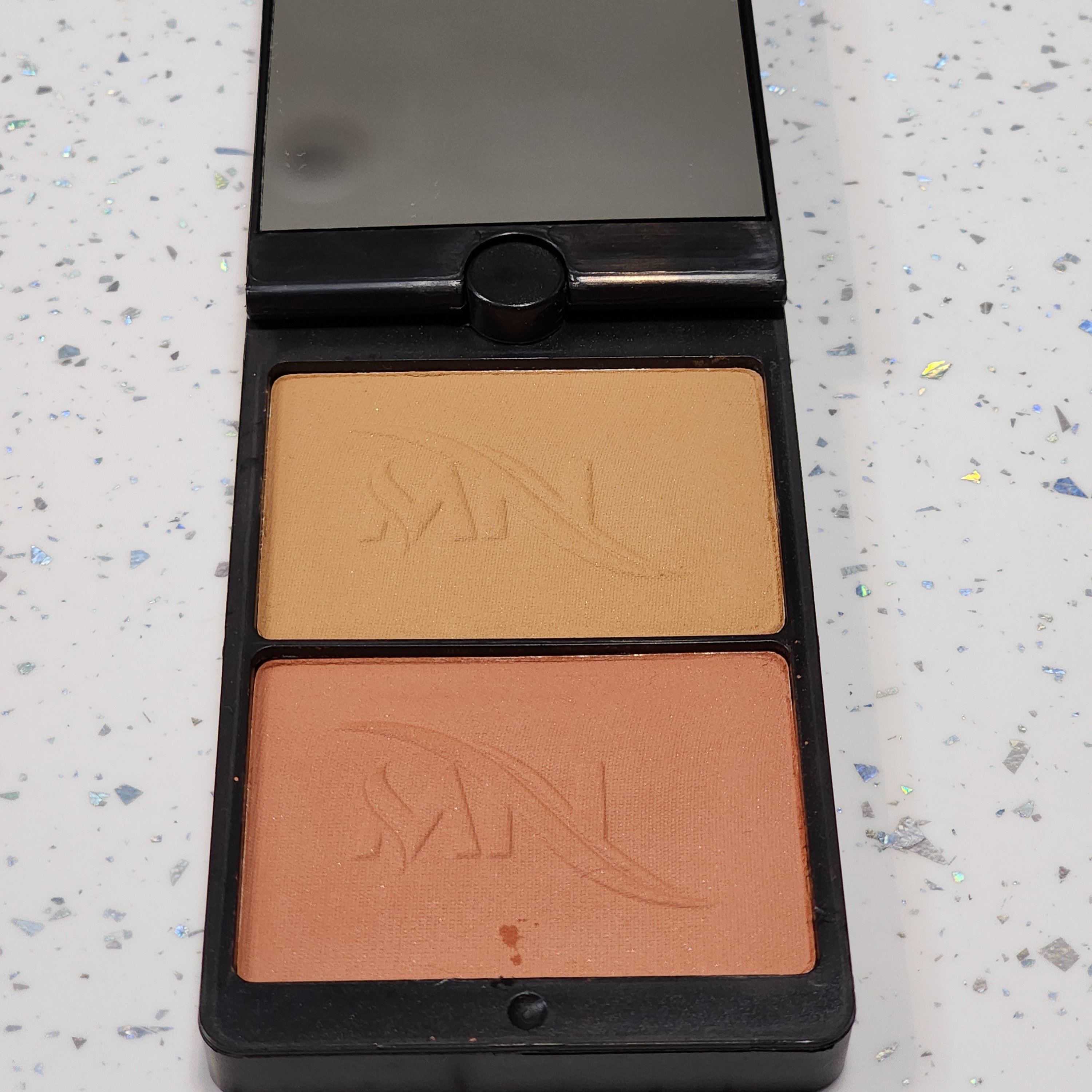 رژگونه مای نیل3