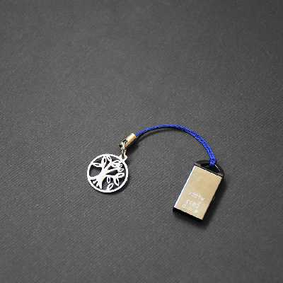 بند نگهدارنده فلش مموری طرح درخت