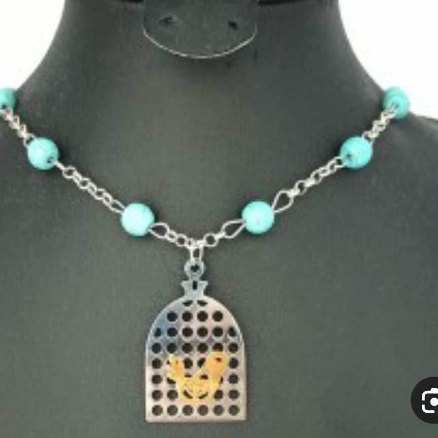 گردنبند مرغ آمین با رنگ سنگ دلخواه مشتری عزیز 