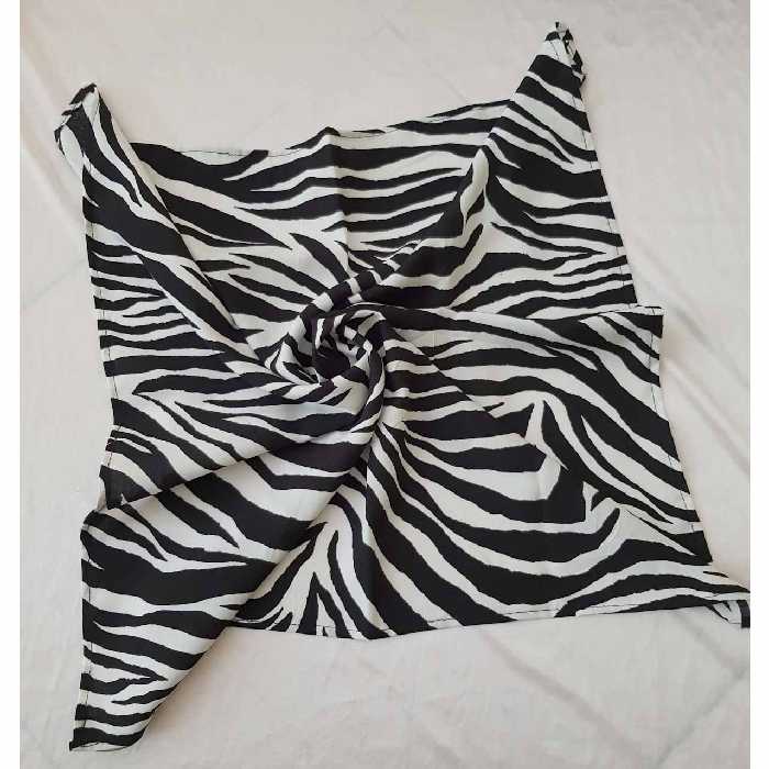 دستمال سر و گردن دایانا کالکشن مدل زبرا