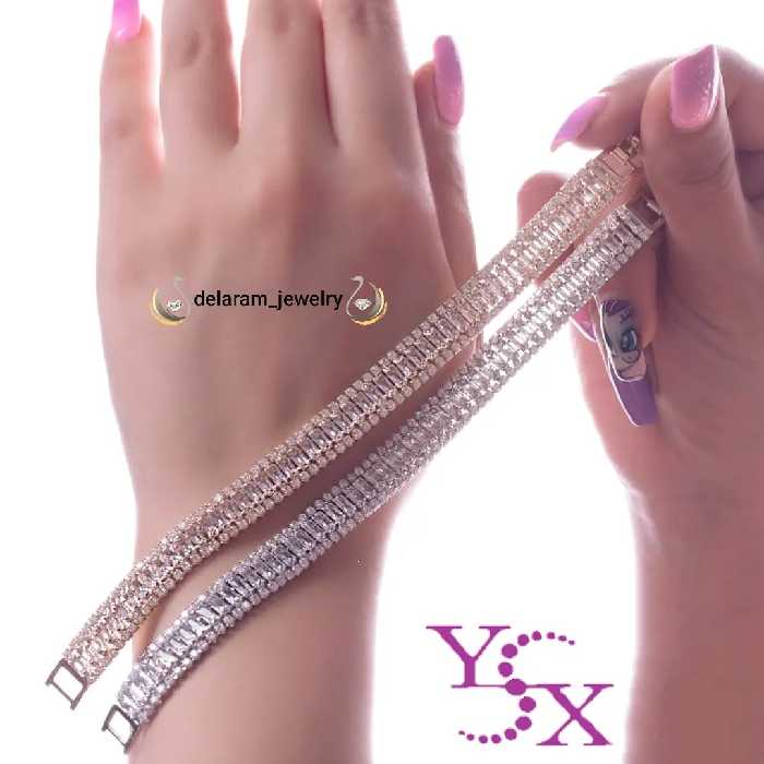 دستبند جواهری برنجی نگین باگت آبکاری طلا ضد حساسیت ساخته شده از روی طلا