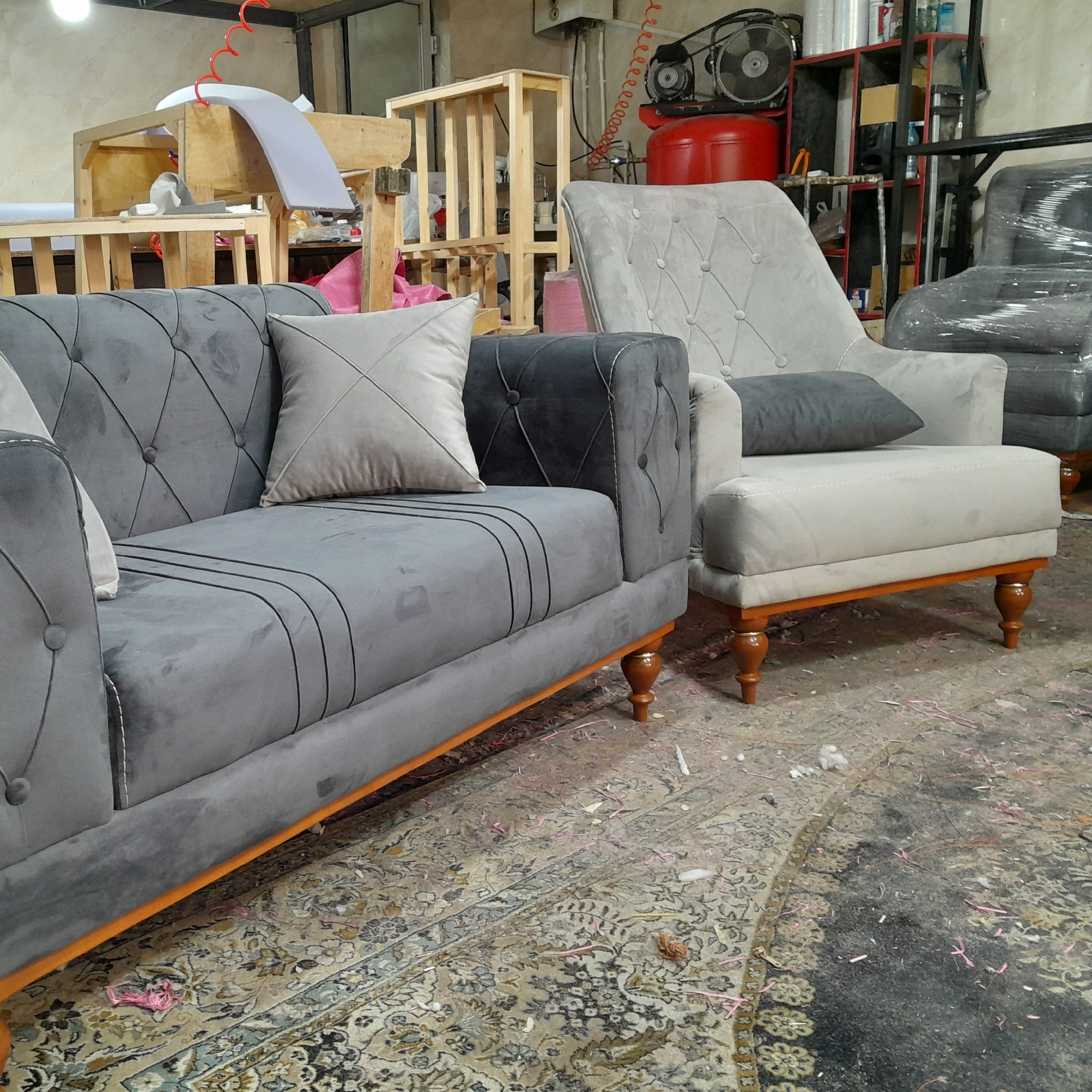 مبل هفت نفره مدل چستر یونانی باتیس  کلاف چوب روس و بسیار مقاوم و شیک