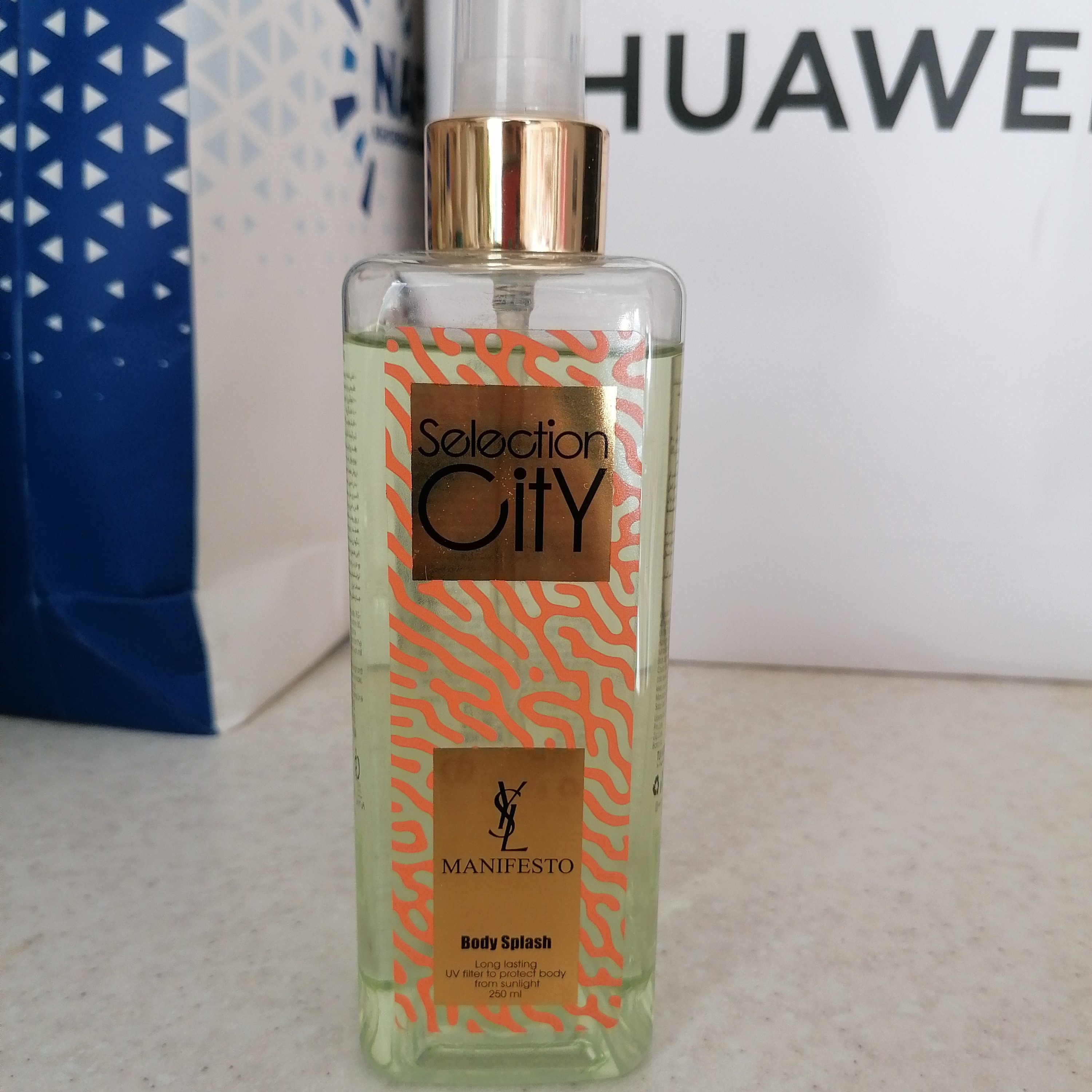 خوش بو کننده بدن سلکشن سیتی