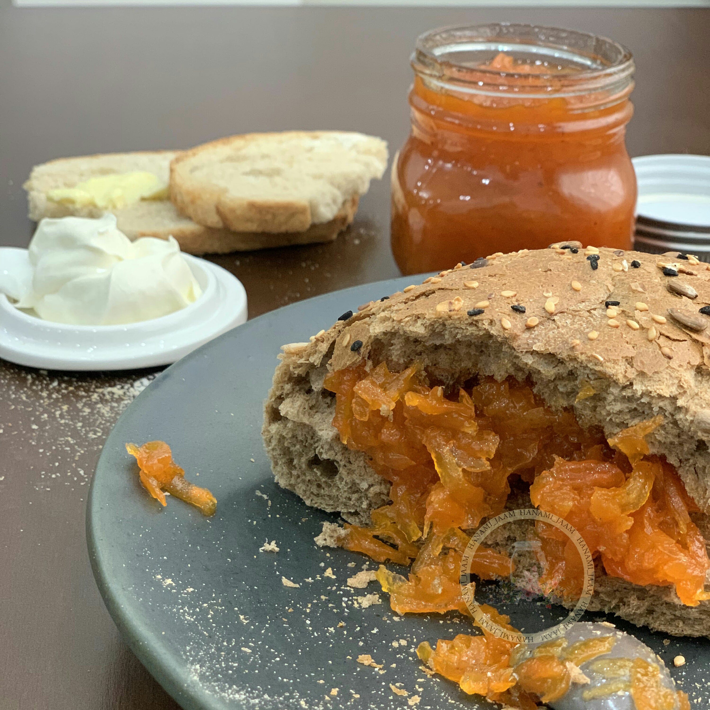 مربای خانگی هانامی هویج (نیم کیلو)