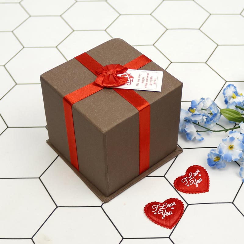 جعبه هدیه 90x90x90mm کد 1388