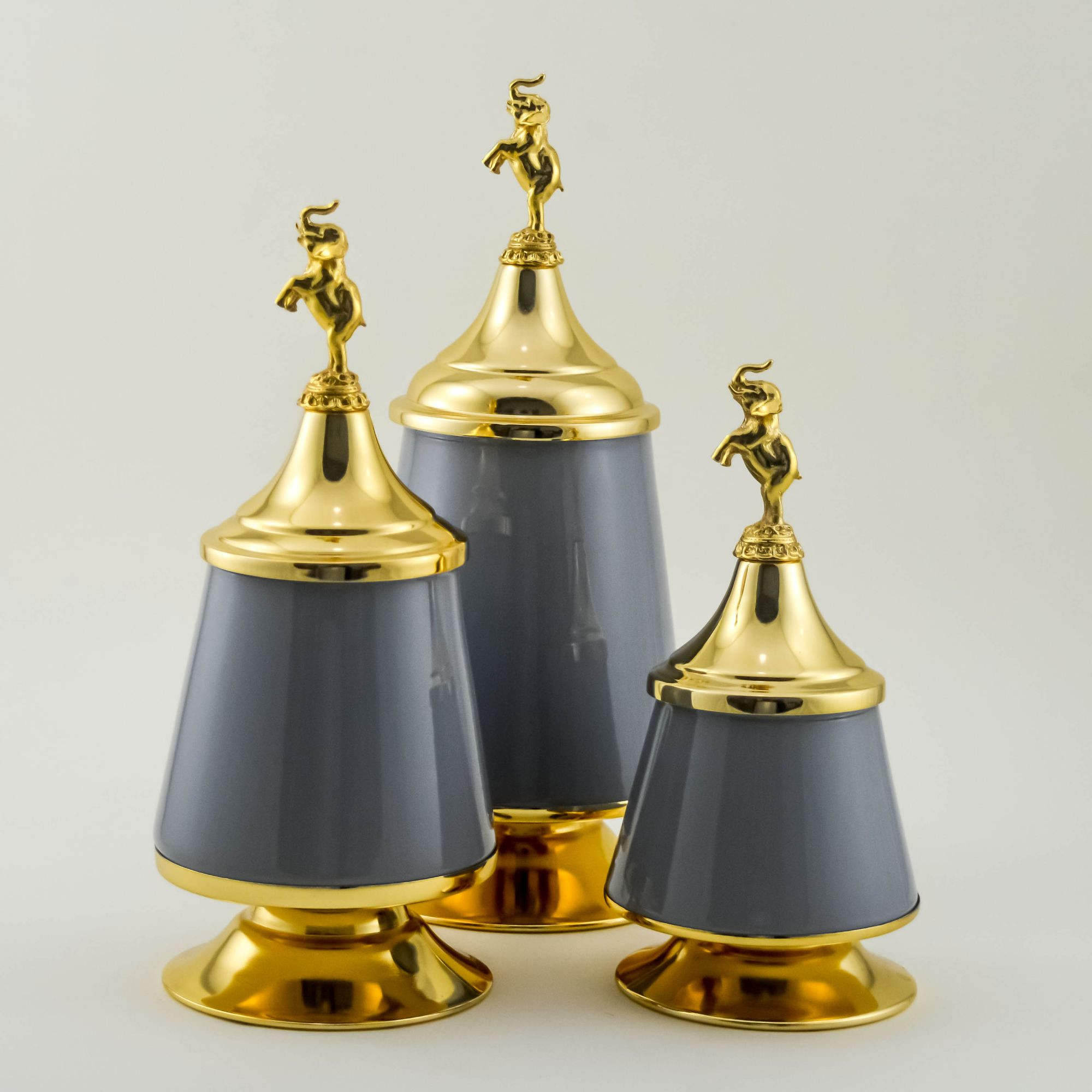 شکلات خوری مدل هرمی کد PLN1016 مجموعه 3 عددی