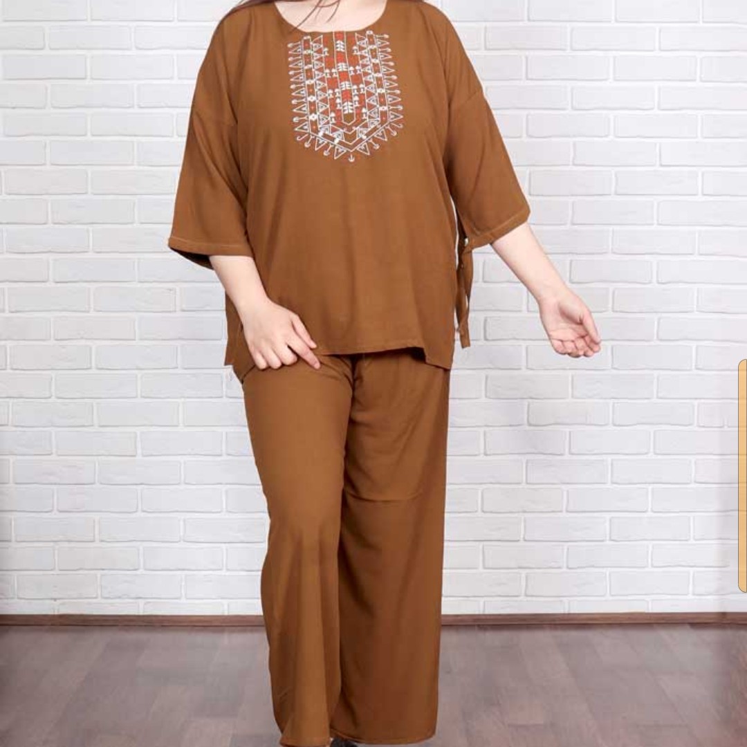 ست بلوز و شلوار یقه چاپی