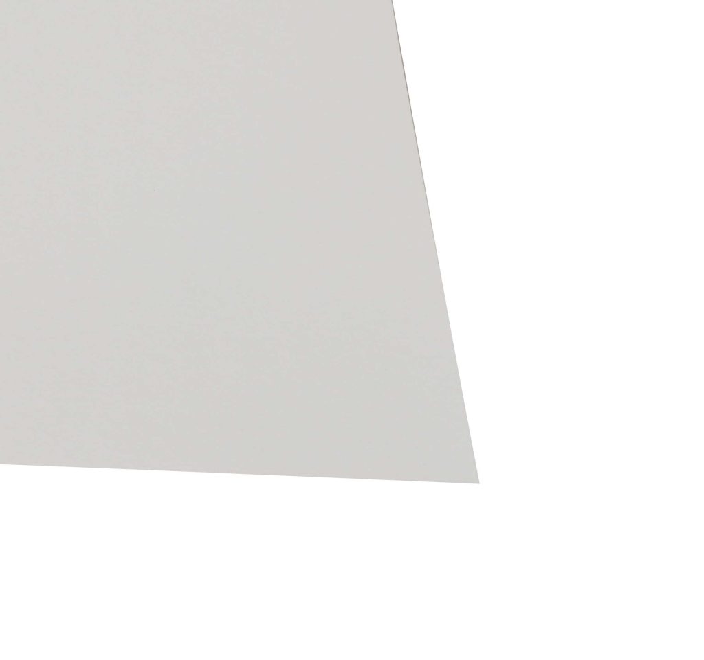 مقوا ایربراش سفید 220 گرم سایز 50*70