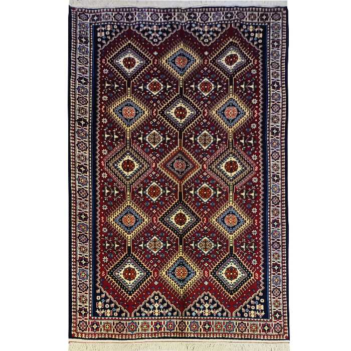 فرش دستباف سه و نیم متری طرح لوزی مدل AA178