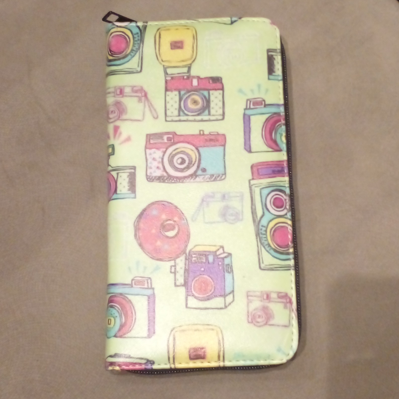 کیف پول زیپی کد 4