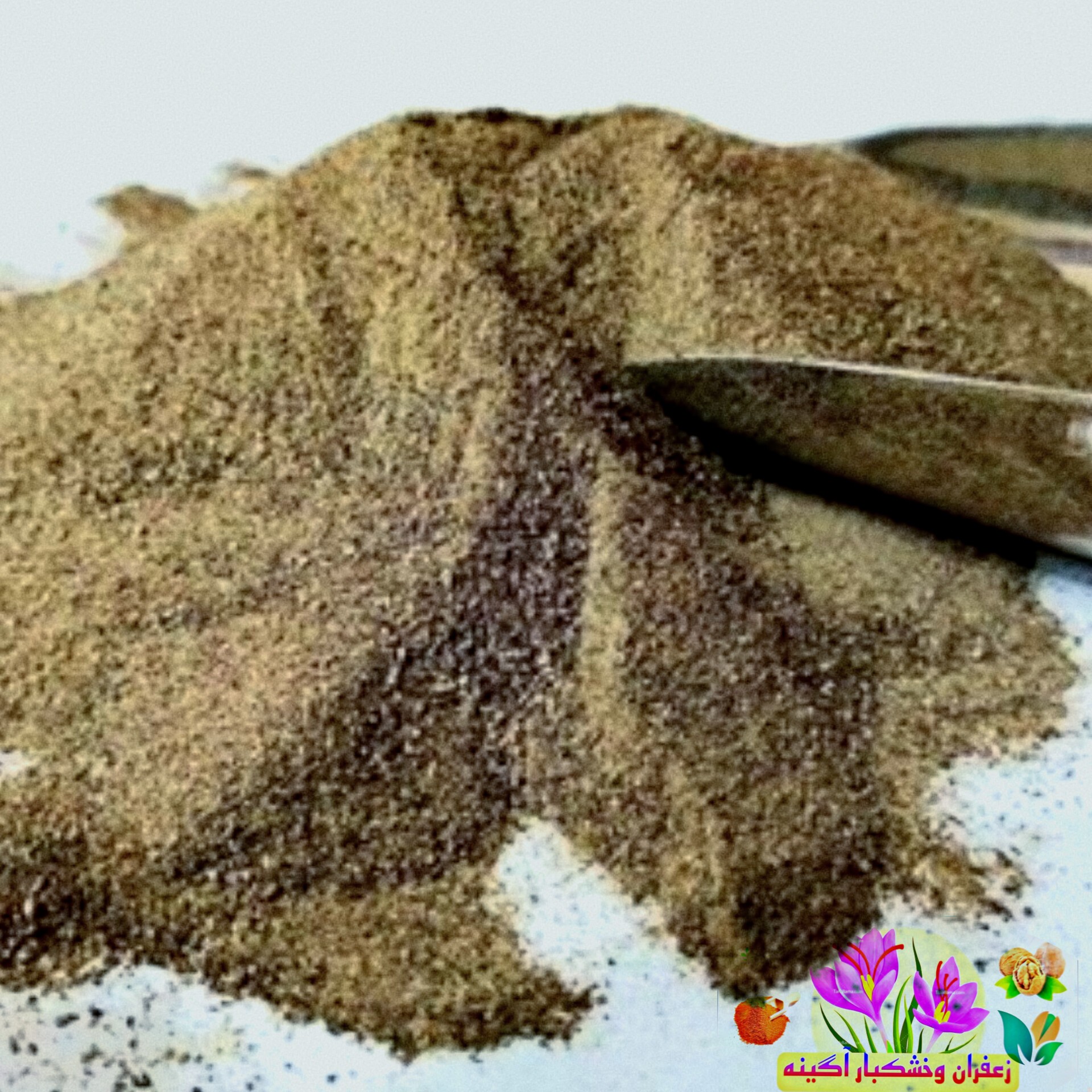 پودر فلفل سیاه (ارسال رایگان) 250 گرمی کوبیده شده توسط خودمان 