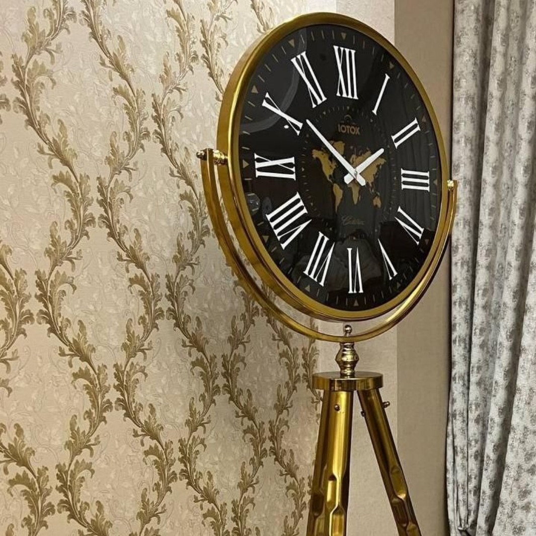 ساعت ایستاده پایه تلسکوپی