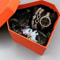 ست ساعت و دستبند برای کادوی ولنتاین باکس هدیه ساعت ست ساعت و دستبند پک ساعت و دستبندبرای کادوی ولنتاین