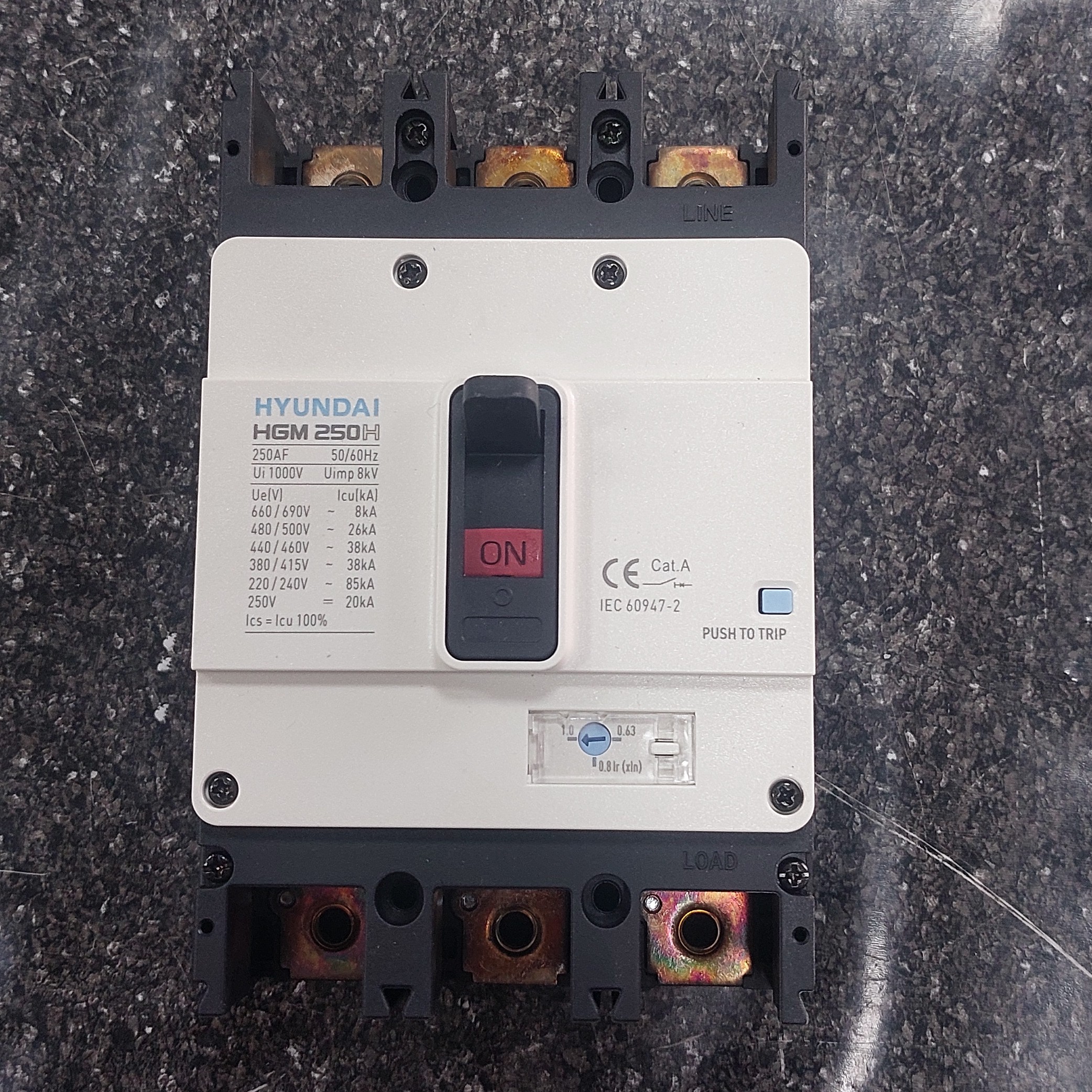 کلید اتوماتیک 250 آمپر هیوندای
