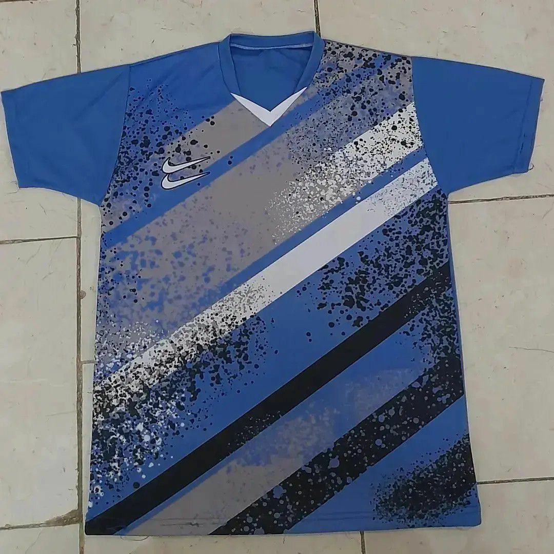 لباس و شورت ورزشی کد AE01