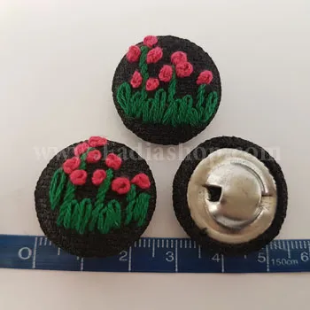 دکمه پارچه ای طرح دار متوسط