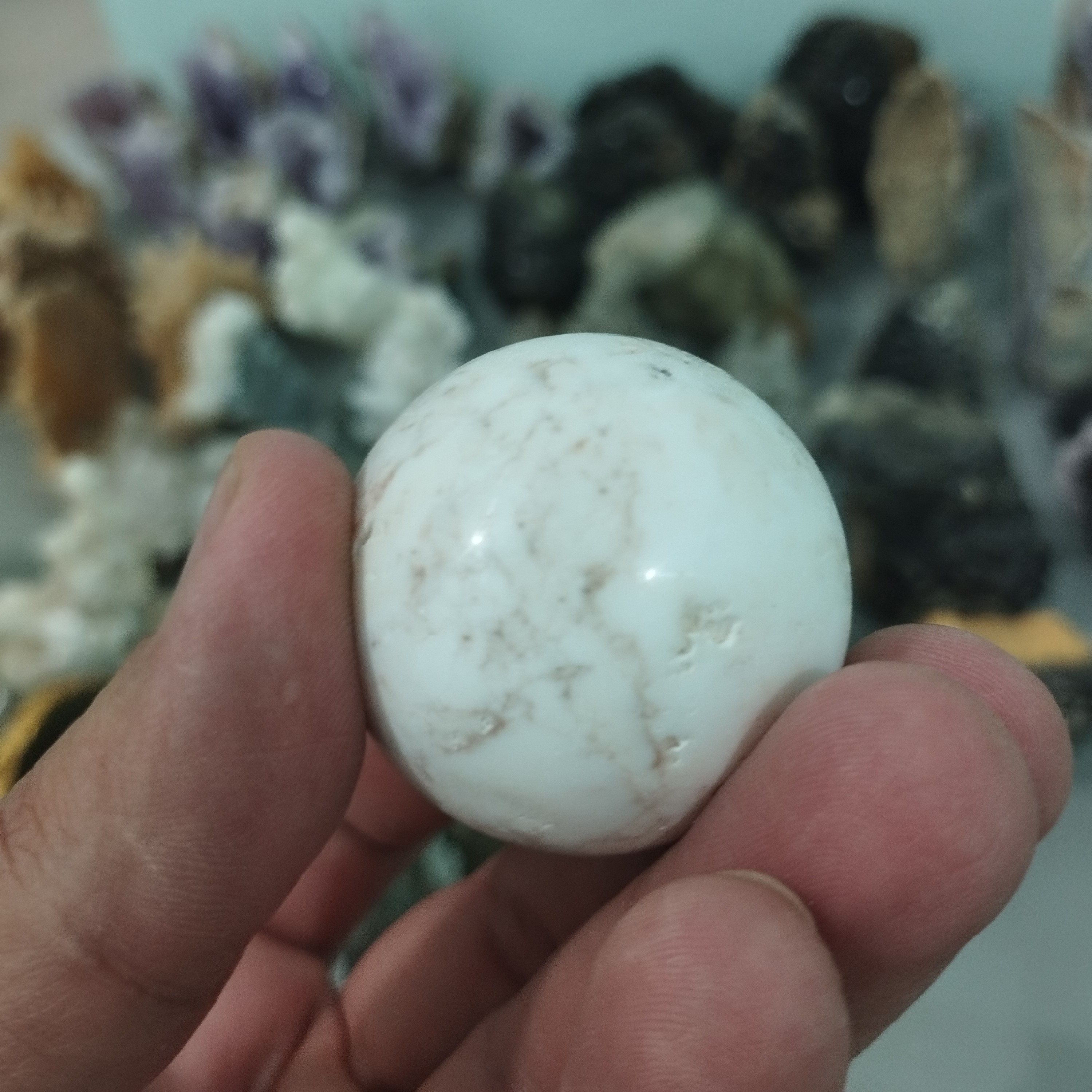 گوی کلکسیونی هائولیت معدنی دستساز قطر 38میلیمتر 