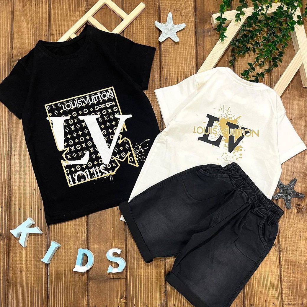 ست تیشرت و شلوارک طرح جین  اسپورت بچگانه  شیک و زیبا جنس تیشرت پنبه شلوارک هم طرح جین و قواره آزاد