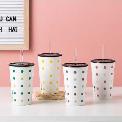 ماگ مدل خال خالی