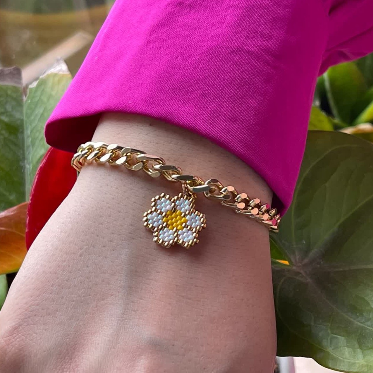 دستبند کارتیر با پلاک بابونه