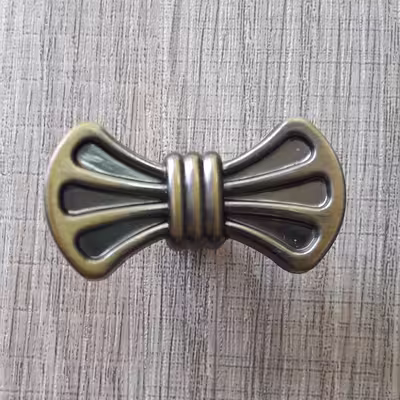 دستگیره کابینت طرح پاپیونی