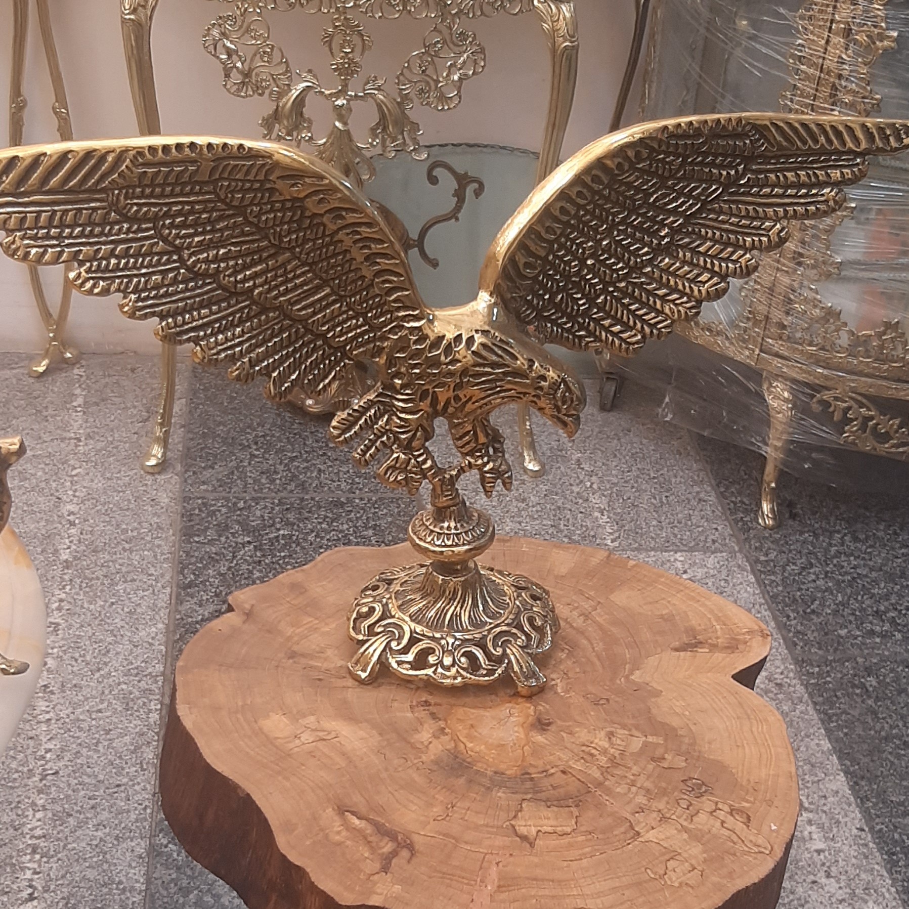عقاب بزرگ برنجی دکوری  zl00022