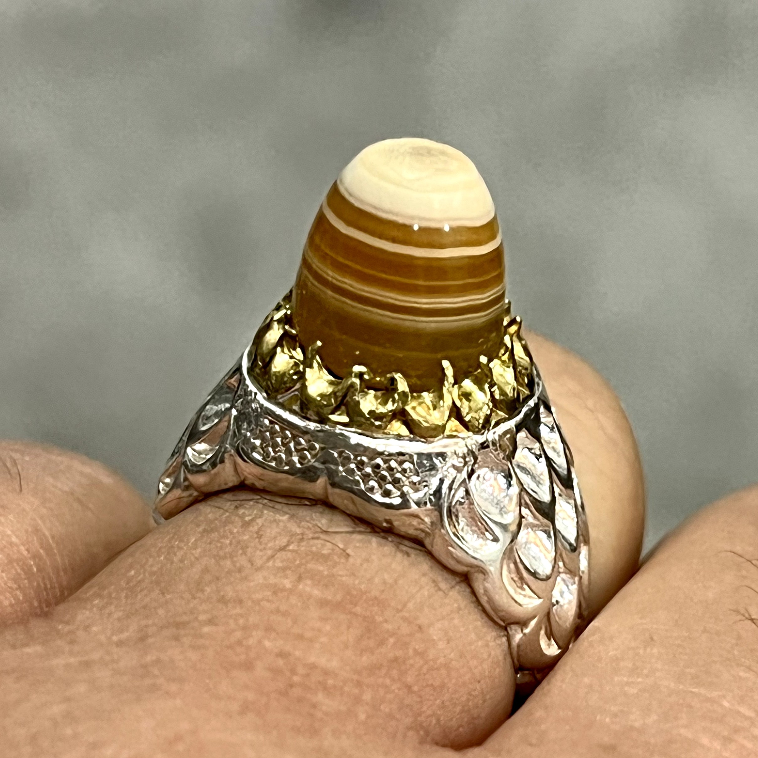 انگشتر عقیق سه پوست ماداگاسکار 