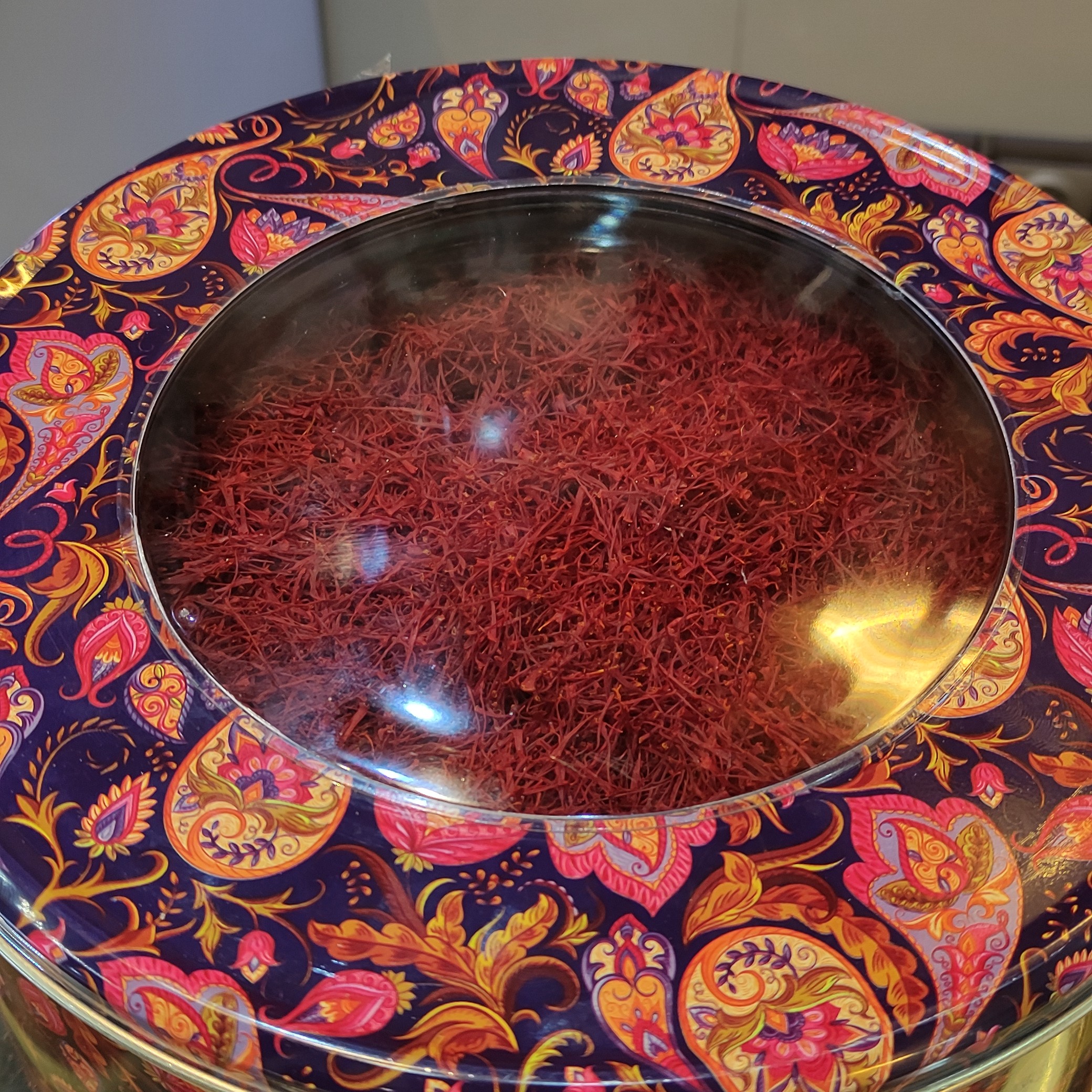 زعفران سوپرنگین 500 گرمی(قیمت عمده)دسترنج کشاورزان خراسان بزرگ