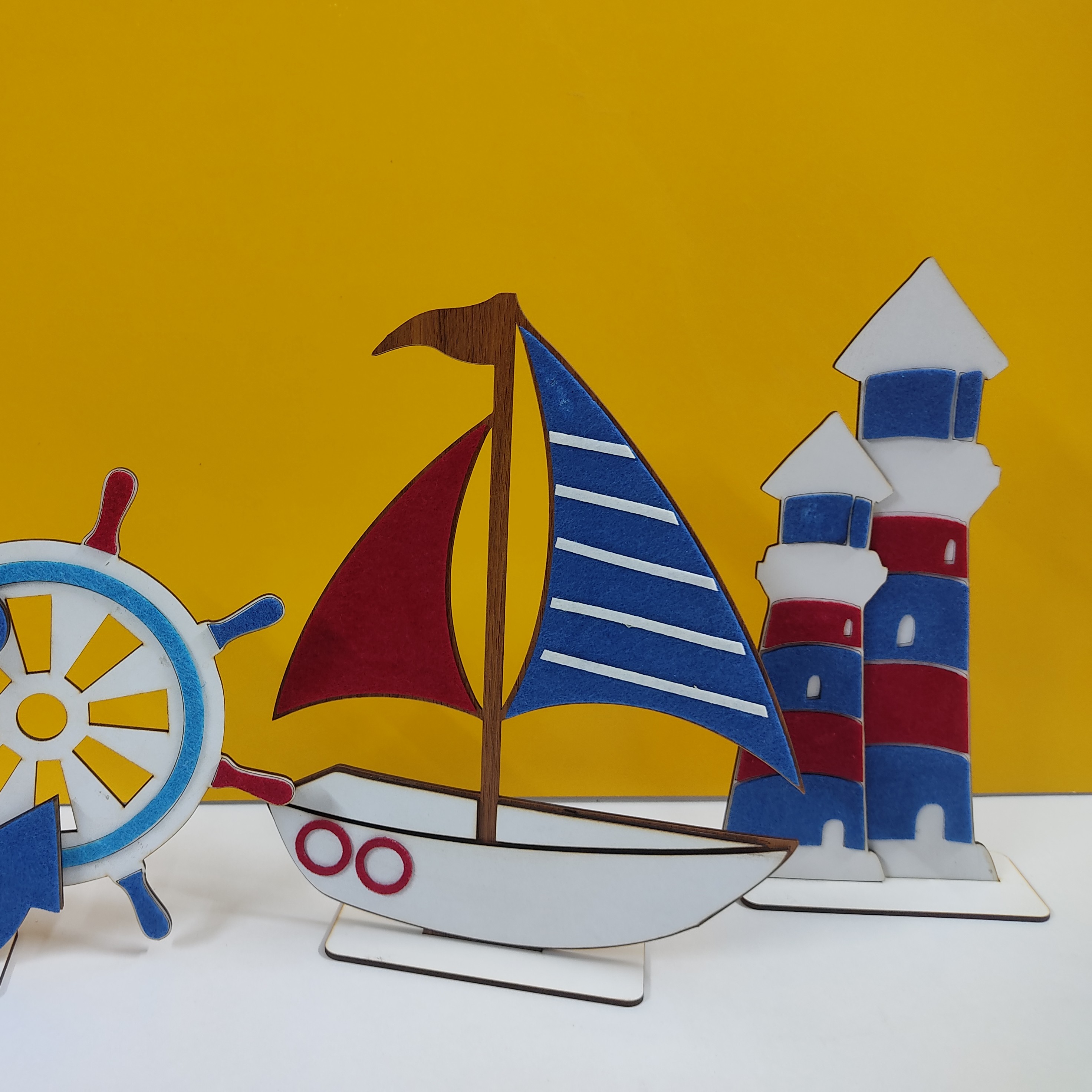 استند ملوان دریایی چوبی