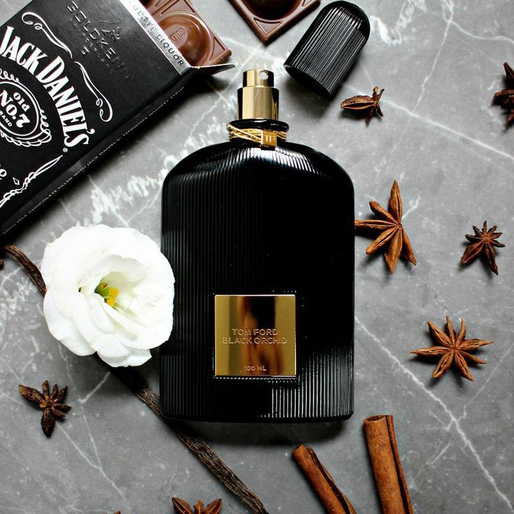 عطر تامفورد بلک ارکید (توضیحات حتما خوانده شود) قیمت 1 گرم