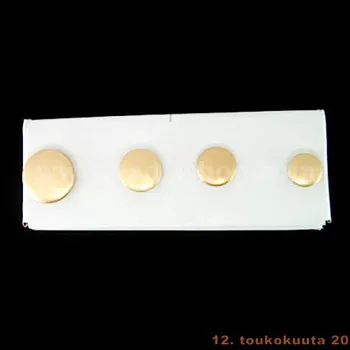 دکمه طلائی سایز 24