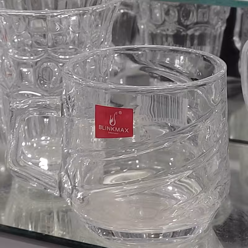 استکان چای خوری زیبا و  شفاف