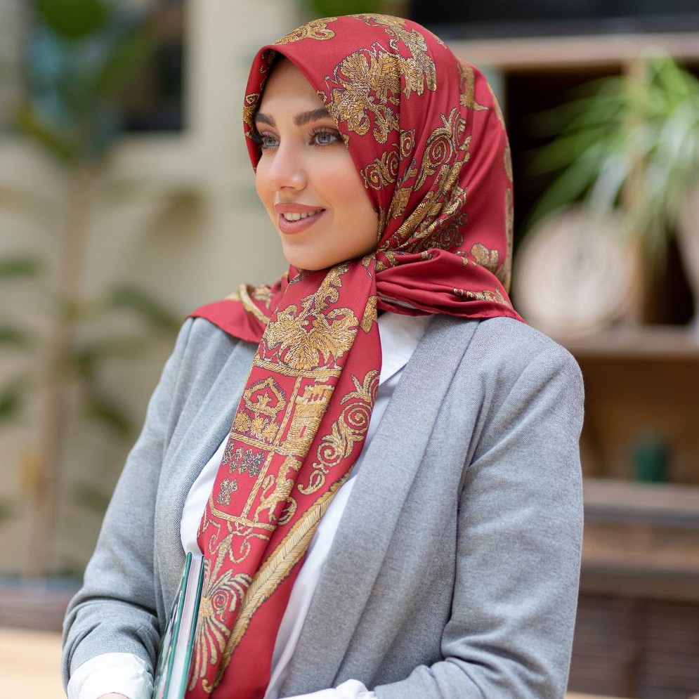روسری ابریشم توییل قواره 140 دست دوز رنگ شیک و خاص