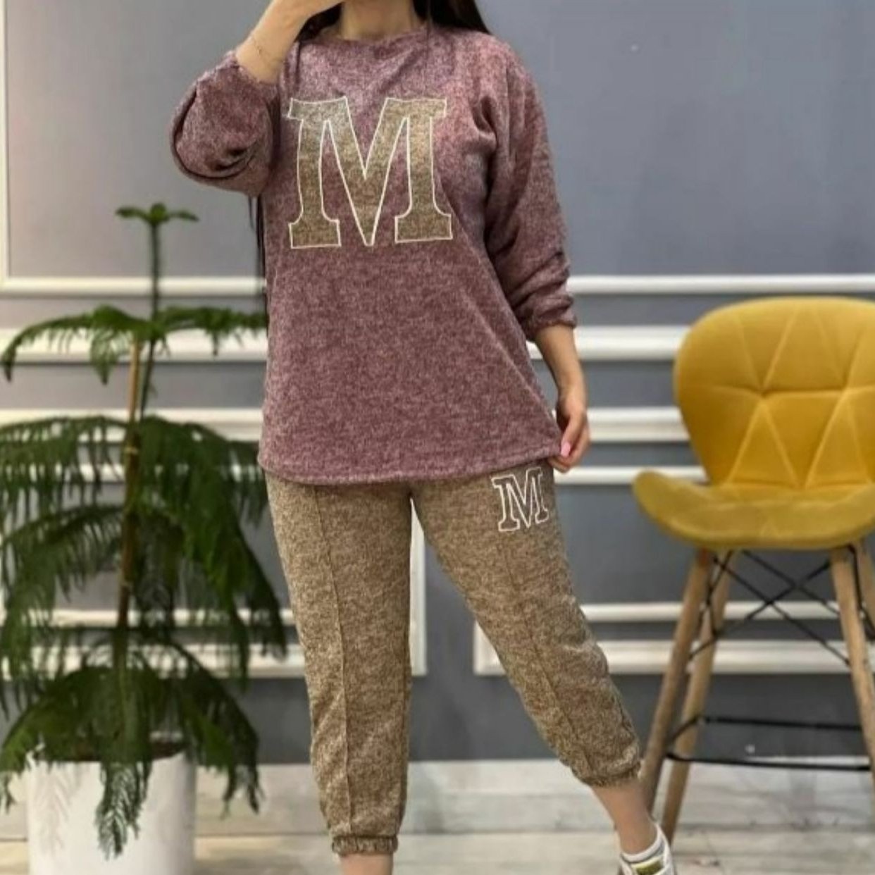 ست بلوز شلوار Mجنس گرم انغوره ..تنپوش و کیفیت درجه یک ارسالشم رایگانه