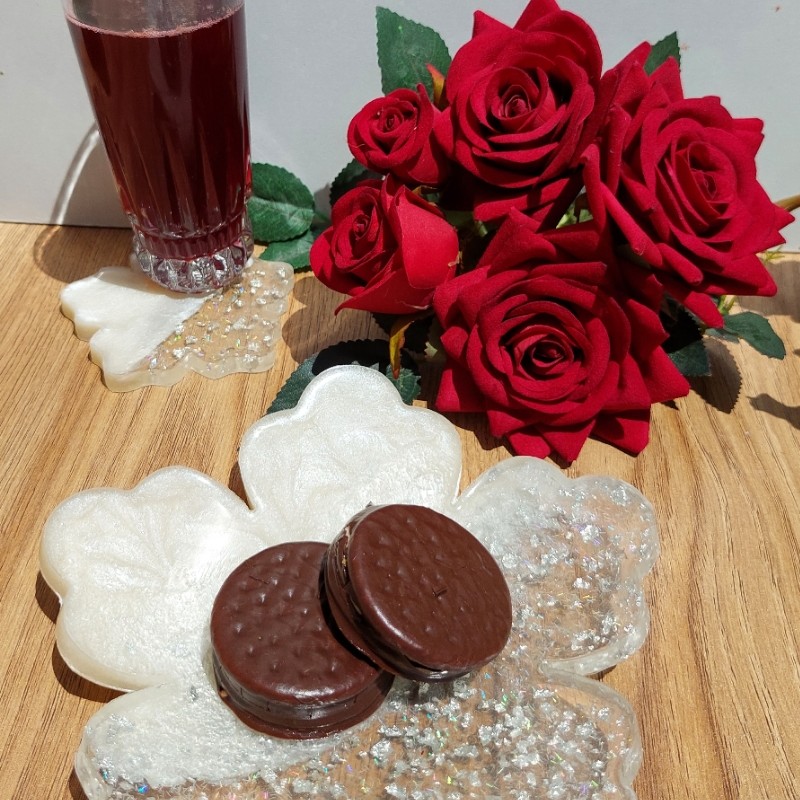 زیرلیوانی رزین