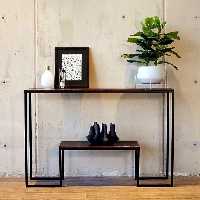 استند فلزی کنار سالن آسو(پسکرایه)