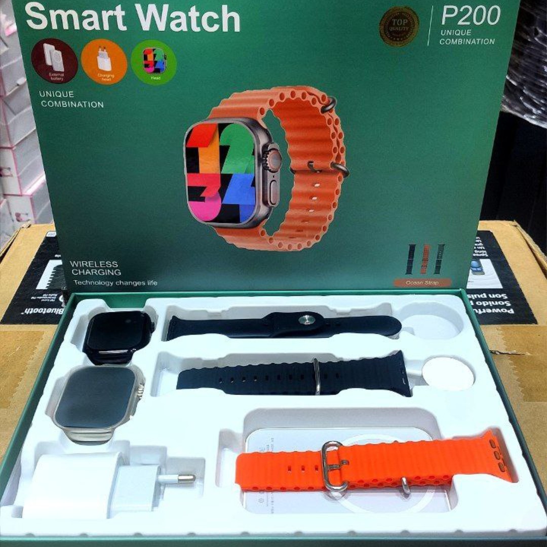 ساعت هوشمند  مدل P200 دارای سه بند پک مناسب برای کادو