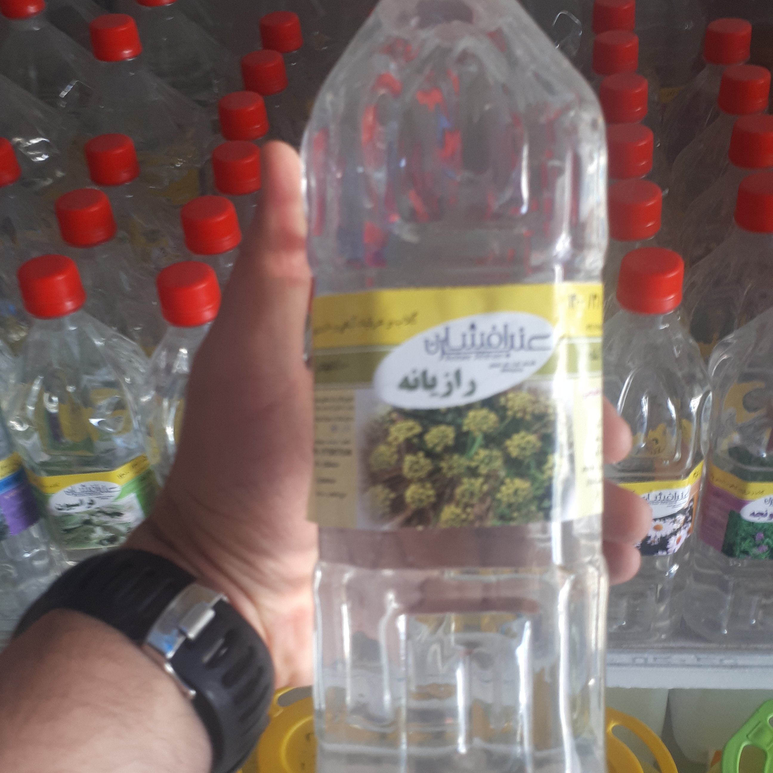 عرق گیاهی رازیانه یک لیتری