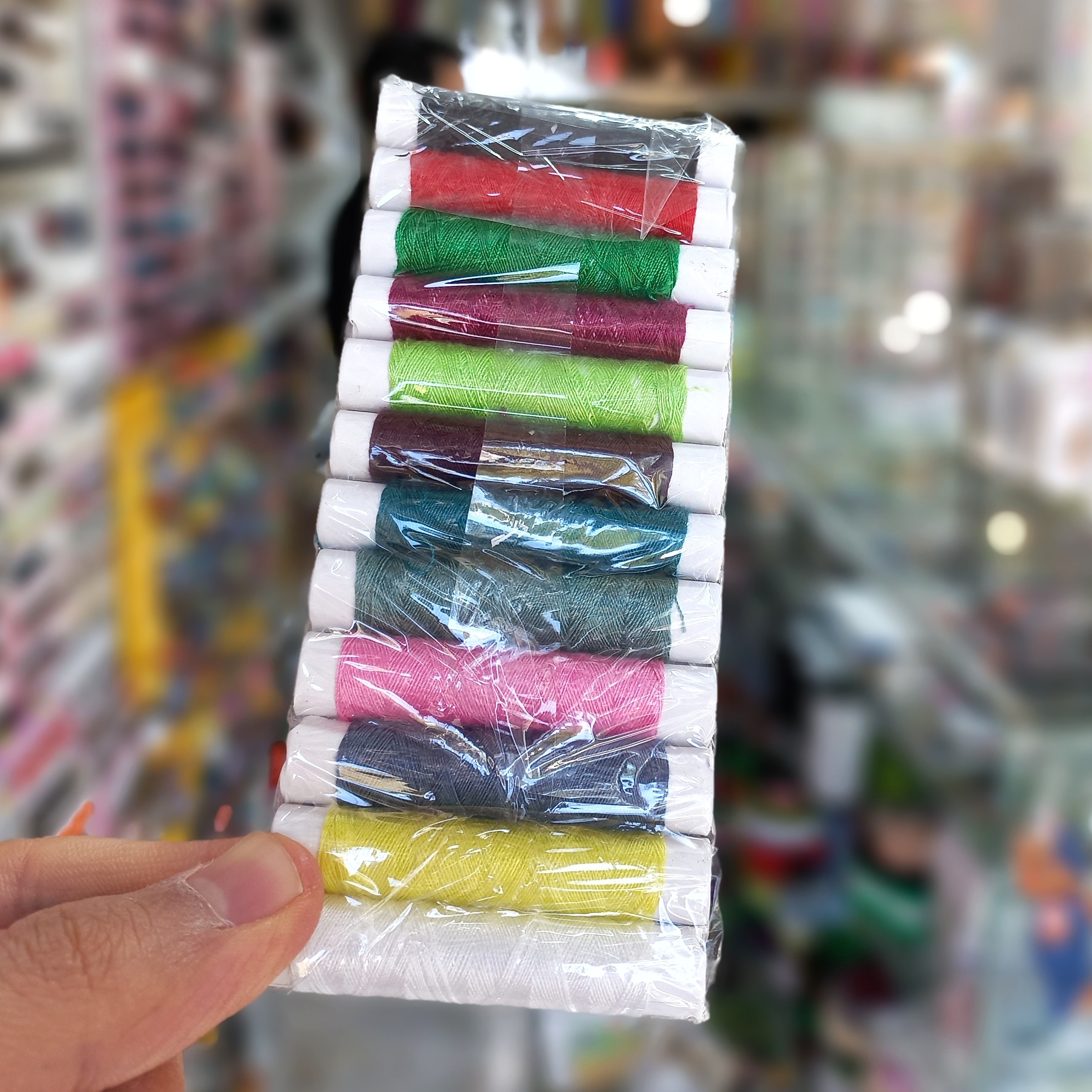 نخ مسافرتی در 10 رنگ اصلی(قیمت بسته 10عددی)