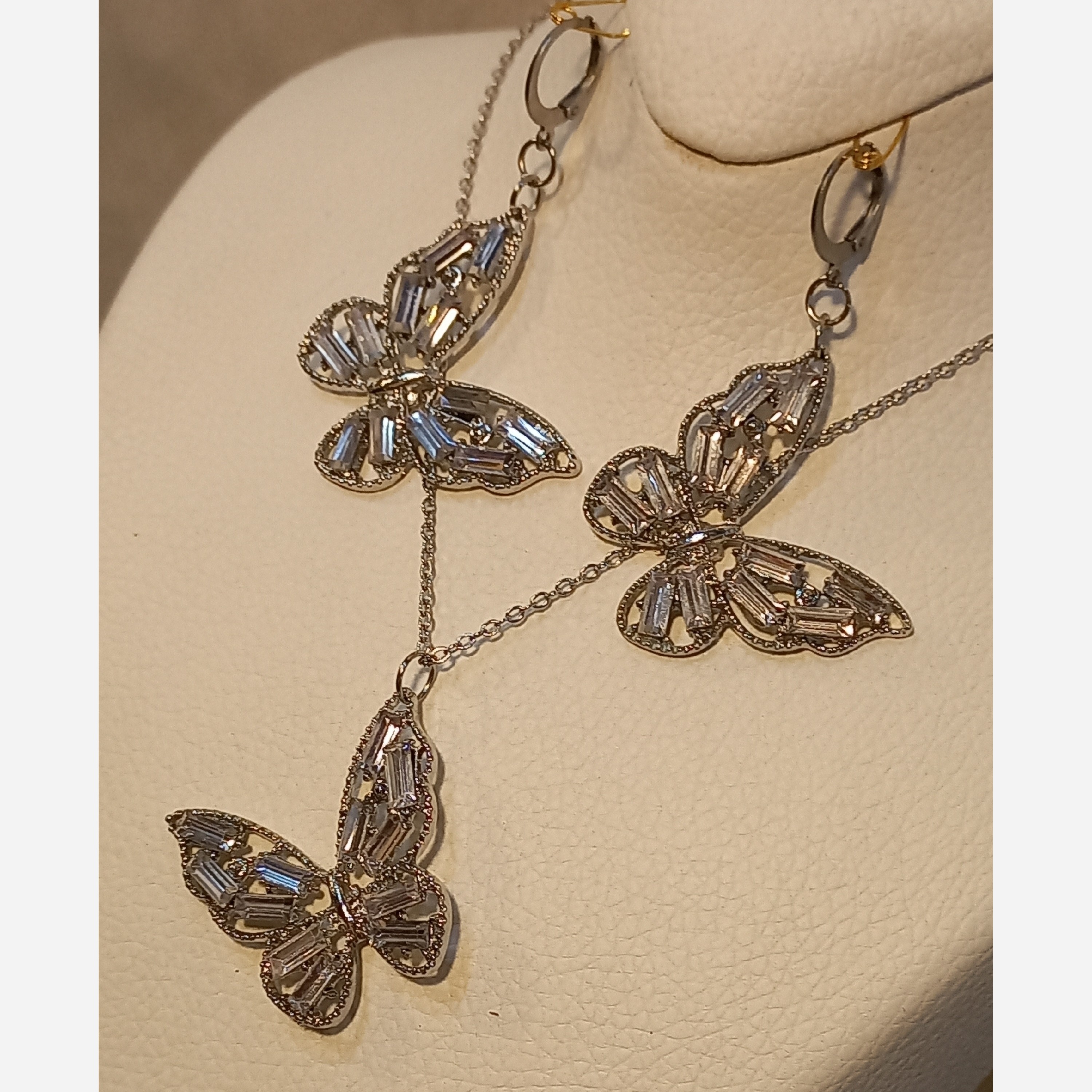 نیم ست پروانه فول نگین