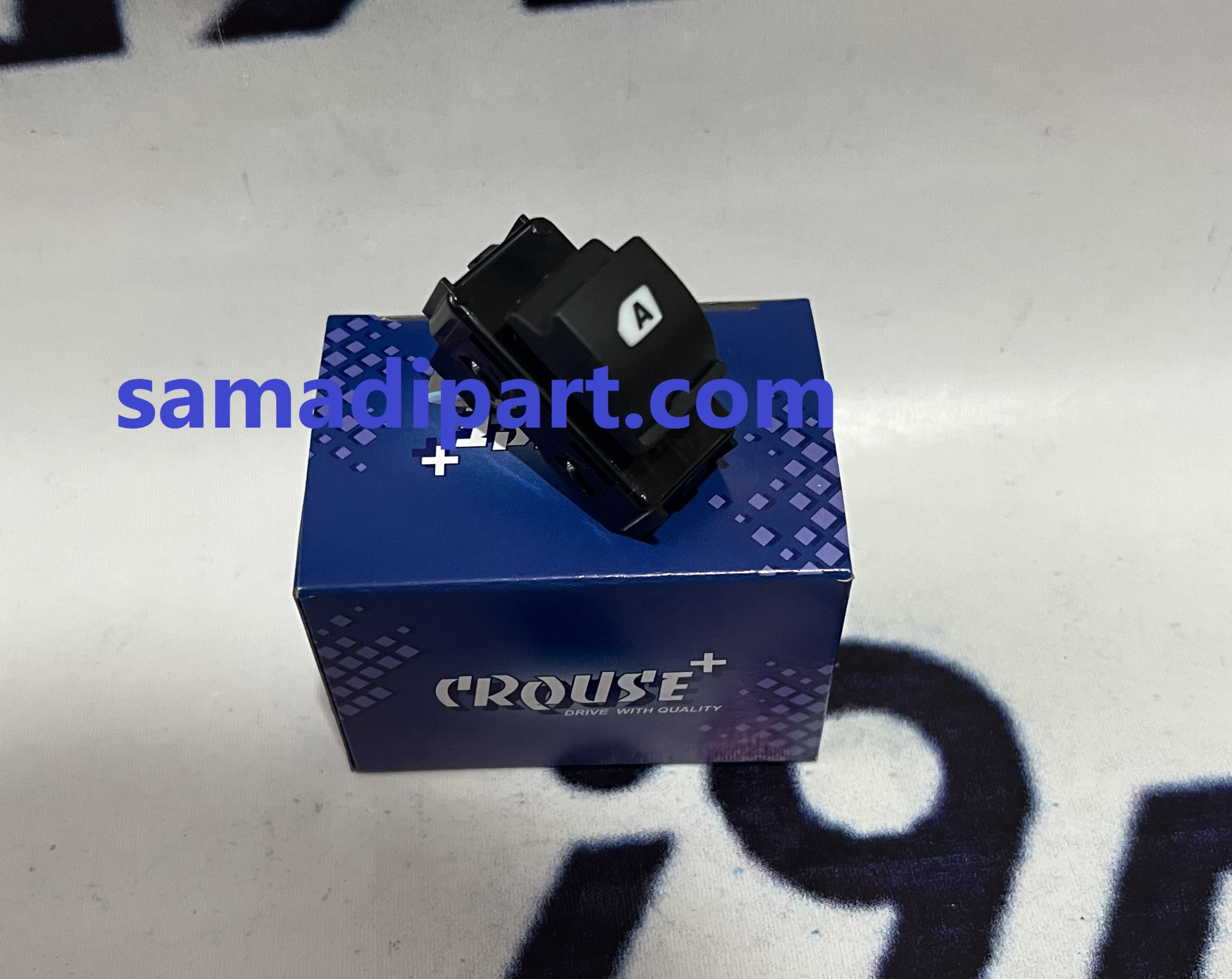 کلید شیشه بالابر راننده(چپ) تارا کروز (CR33351401)