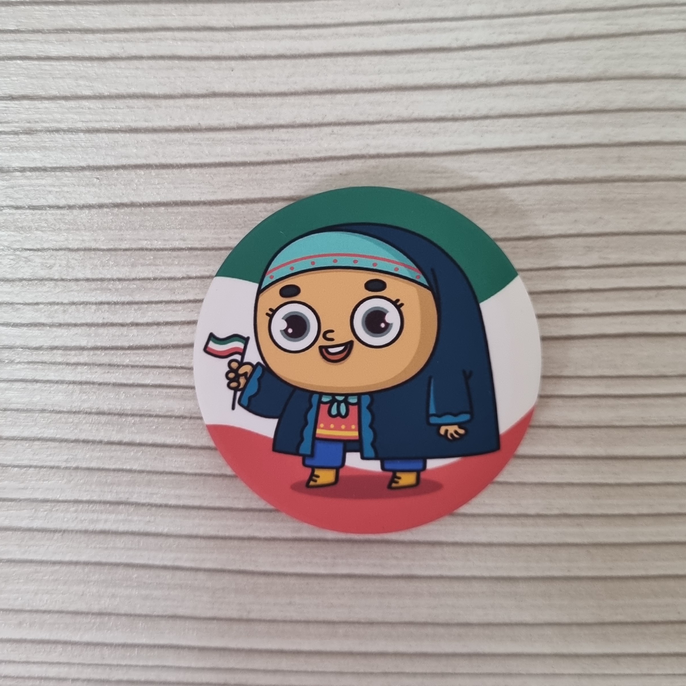 پیکسل سلفونی مخمل طرح دختر باحجاب و پرچم ایران مناسب برای هدیه روز دختر