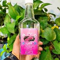 گلاب درجه یک کاشان یک لیتری