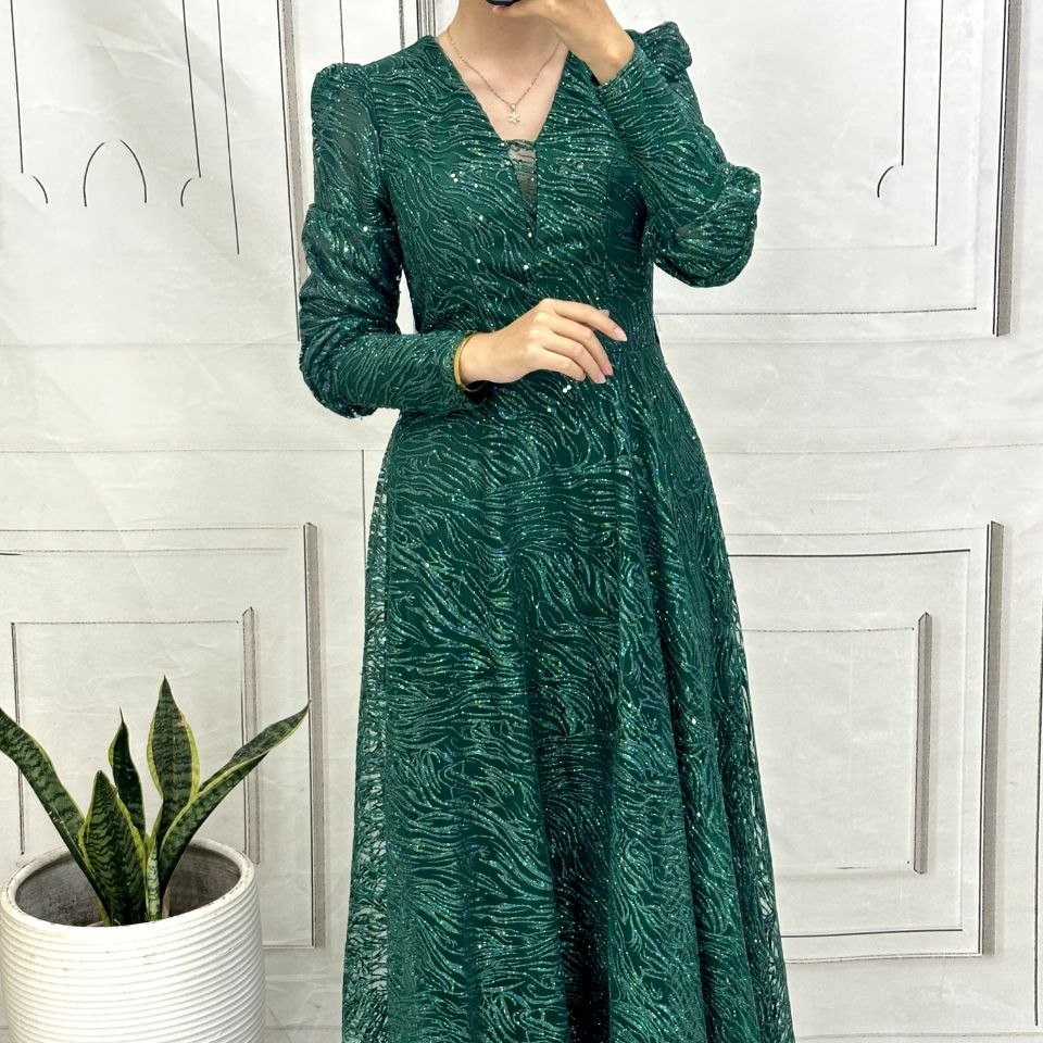 لباس مجلسی طنازبلندشاین سایز36تا50رنگبندی داردیک وزیباوپوشیده سبزمشکی صورتی سرمه ای مشکی نقره ای